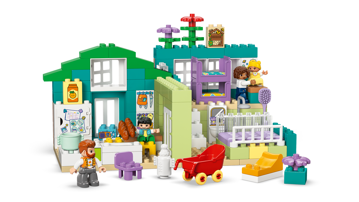 LEGO DUPLO Kolm ühes moodne peremaja figuuridega 10470L