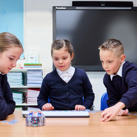 TTS Tactile programmi käsulugeja Pro ja Blue-Bot komplekt AV48754B