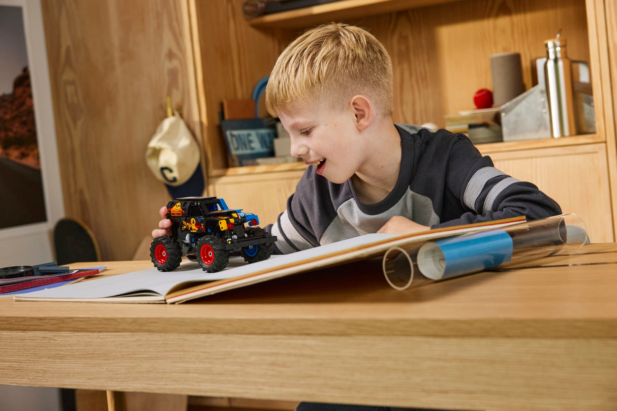 LEGO Technic Monster Jam Grave Digger tuli ja jää 42219L