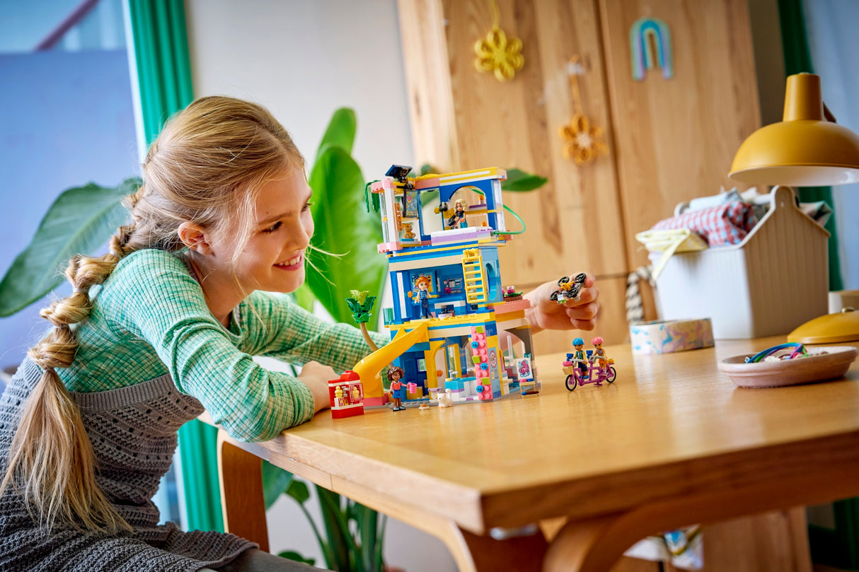 LEGO Friends Heartlake’i linna sõprade klubimaja 42689L
