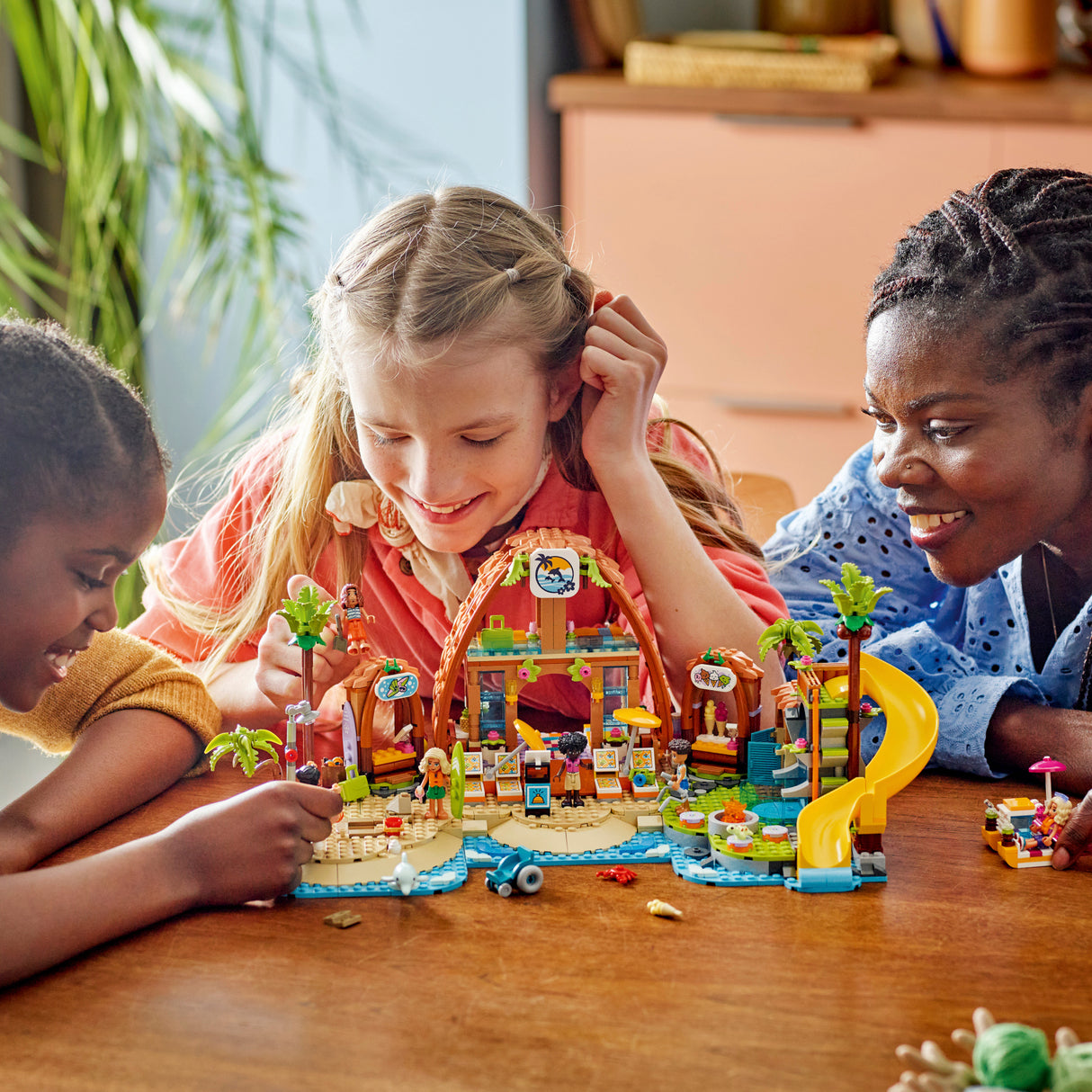 LEGO Friends Perepuhkuse rannakuurort
 42673L